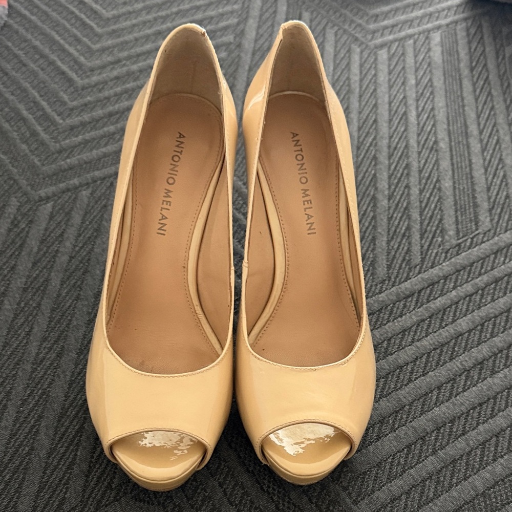 Antonio Melani Women's Tan Peep Toe Heels